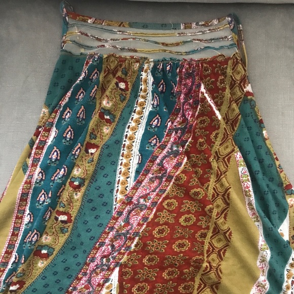 Multi-Patterned Tank. - Picture 3 of 5